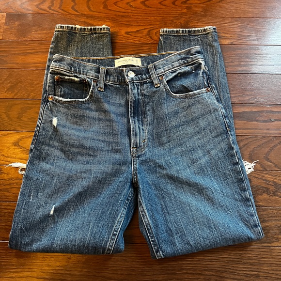 Abercrombie & Fitch Denim - Abercrombie & Fitch High Rise The Skinny High Rise Jeans Ripped Size 27 | 4 R